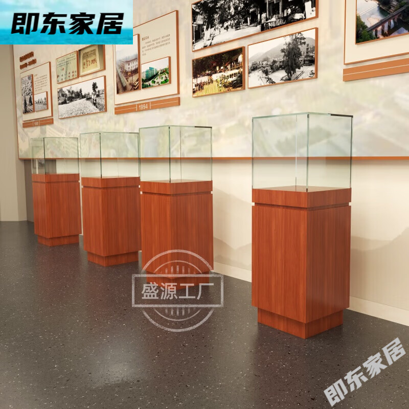 玻璃展示柜中凝固的時(shí)光——淺談古董瓷器與奇石雕像的陳列藝術(shù)
